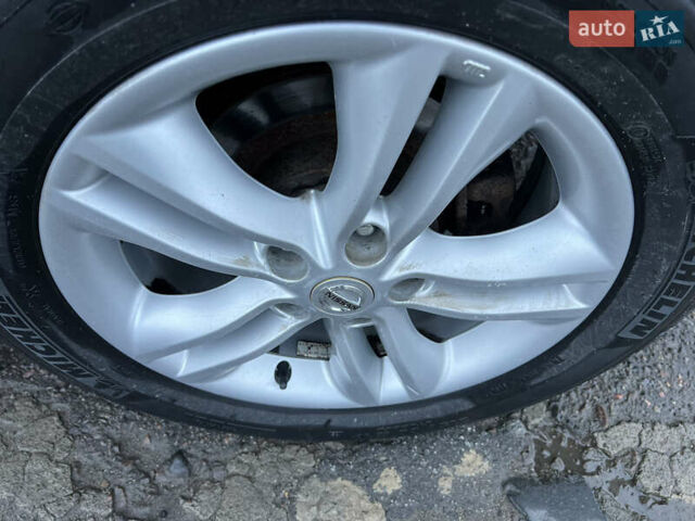 Серый Ниссан Кашкай 2, объемом двигателя 2 л и пробегом 178 тыс. км за 11200 $, фото 10 на Automoto.ua