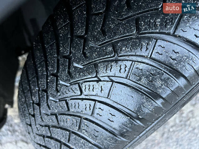 Серый Ниссан Кашкай 2, объемом двигателя 2 л и пробегом 178 тыс. км за 11200 $, фото 19 на Automoto.ua