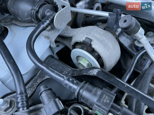 Серый Ниссан Кашкай 2, объемом двигателя 2 л и пробегом 178 тыс. км за 11200 $, фото 44 на Automoto.ua