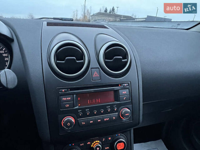 Серый Ниссан Кашкай 2, объемом двигателя 2 л и пробегом 178 тыс. км за 11200 $, фото 28 на Automoto.ua