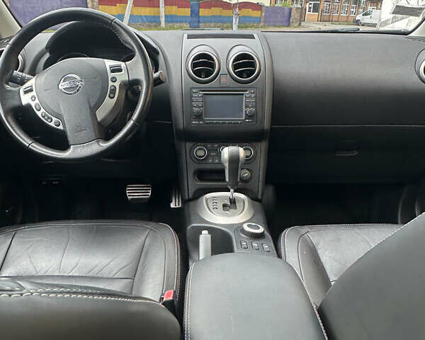 Серый Ниссан Кашкай 2, объемом двигателя 2 л и пробегом 189 тыс. км за 13750 $, фото 7 на Automoto.ua