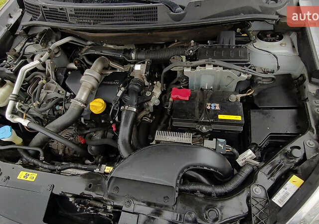 Сірий Ніссан Кашкай 2, об'ємом двигуна 1.46 л та пробігом 221 тис. км за 11150 $, фото 7 на Automoto.ua