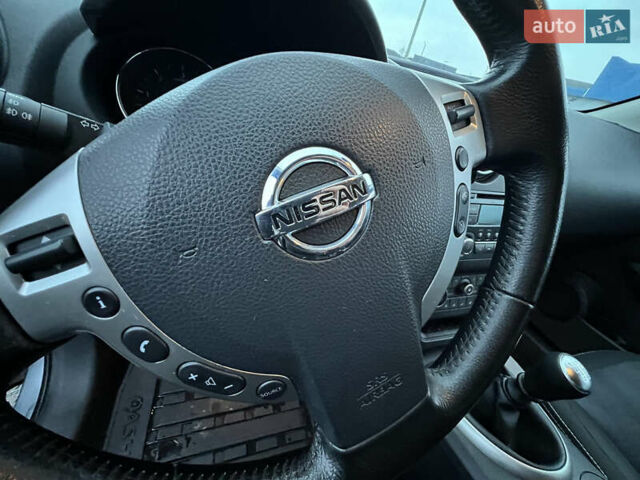 Серый Ниссан Кашкай 2, объемом двигателя 2 л и пробегом 178 тыс. км за 11200 $, фото 15 на Automoto.ua
