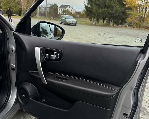 Ніссан Кашкай 2 2011 у Дубно на Automoto.ua Сірий Ніссан Кашкай 2, об'ємом двигуна 2 л та пробігом 219 тис. км за 9999 $, фото 19 на Automoto.ua