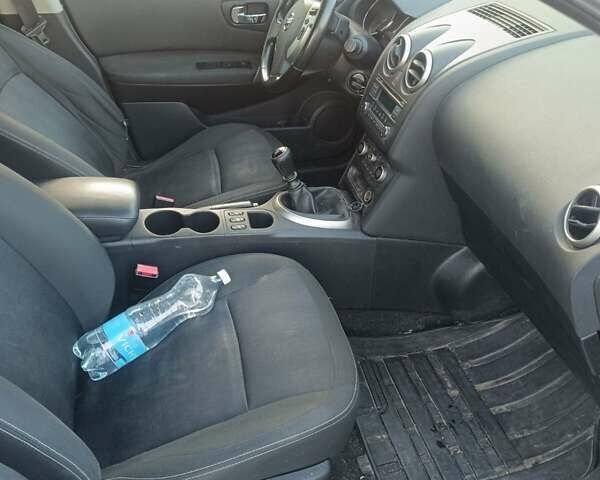 Сірий Ніссан Кашкай 2, об'ємом двигуна 2 л та пробігом 172 тис. км за 8800 $, фото 3 на Automoto.ua