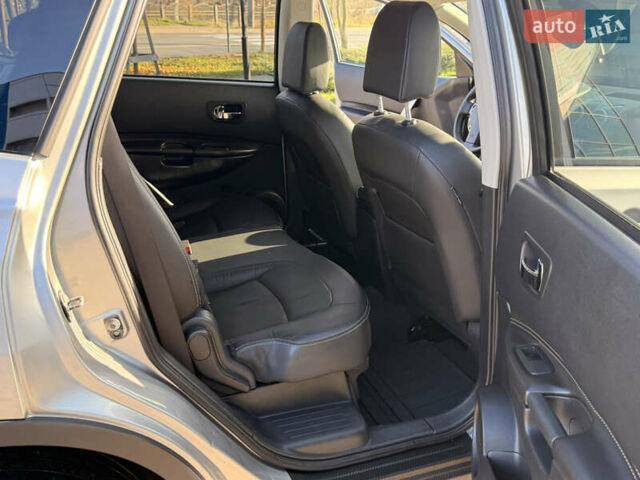 Серый Ниссан Кашкай 2, объемом двигателя 2 л и пробегом 250 тыс. км за 10900 $, фото 15 на Automoto.ua