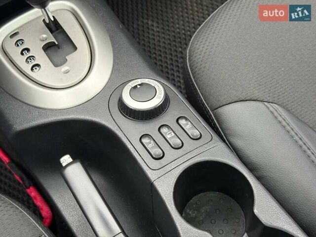 Серый Ниссан Кашкай 2, объемом двигателя 2 л и пробегом 230 тыс. км за 12200 $, фото 31 на Automoto.ua