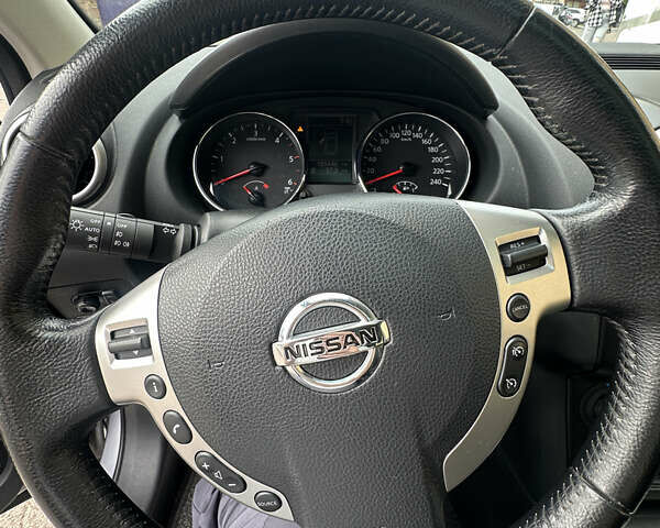 Серый Ниссан Кашкай 2, объемом двигателя 2 л и пробегом 189 тыс. км за 13750 $, фото 10 на Automoto.ua
