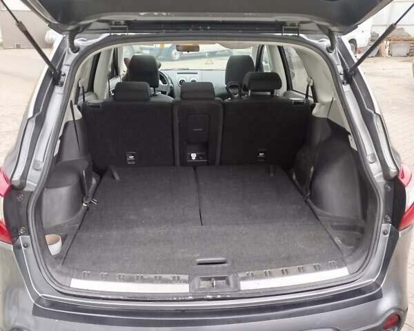 Сірий Ніссан Кашкай 2, об'ємом двигуна 1.6 л та пробігом 237 тис. км за 10100 $, фото 5 на Automoto.ua