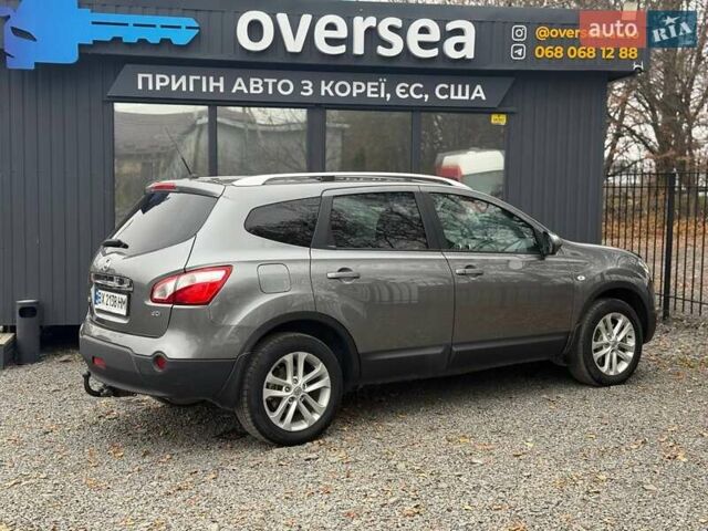 Серый Ниссан Кашкай 2, объемом двигателя 2 л и пробегом 230 тыс. км за 12200 $, фото 9 на Automoto.ua