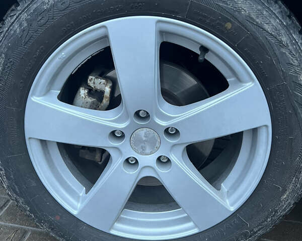 Серый Ниссан Кашкай 2, объемом двигателя 1.5 л и пробегом 280 тыс. км за 10300 $, фото 9 на Automoto.ua