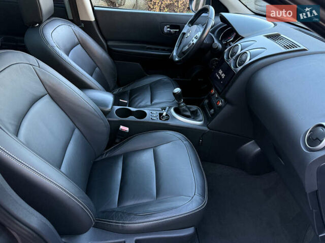 Сірий Ніссан Кашкай 2, об'ємом двигуна 1.5 л та пробігом 229 тис. км за 11600 $, фото 73 на Automoto.ua