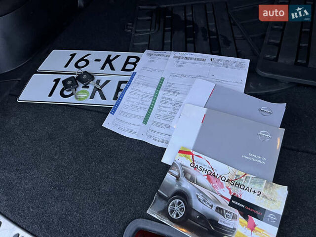 Серый Ниссан Кашкай 2, объемом двигателя 2 л и пробегом 178 тыс. км за 11200 $, фото 67 на Automoto.ua