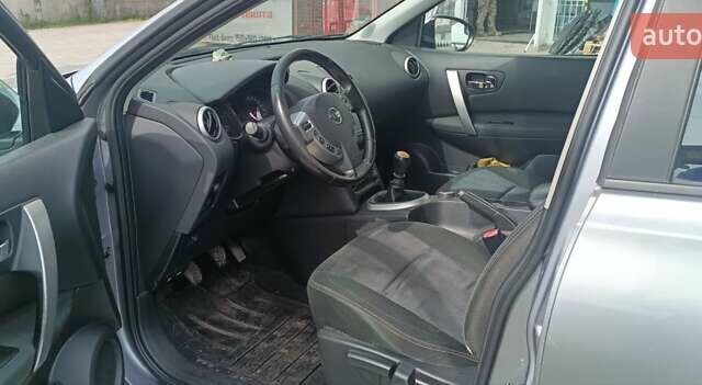 Сірий Ніссан Кашкай 2, об'ємом двигуна 2 л та пробігом 231 тис. км за 10700 $, фото 1 на Automoto.ua