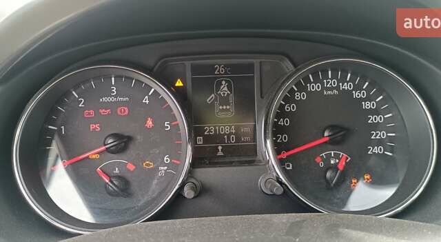 Сірий Ніссан Кашкай 2, об'ємом двигуна 2 л та пробігом 231 тис. км за 10700 $, фото 3 на Automoto.ua