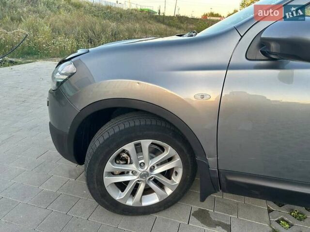 Серый Ниссан Кашкай 2, объемом двигателя 2 л и пробегом 230 тыс. км за 12500 $, фото 12 на Automoto.ua