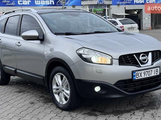 Серый Ниссан Кашкай 2, объемом двигателя 2 л и пробегом 220 тыс. км за 9900 $, фото 4 на Automoto.ua