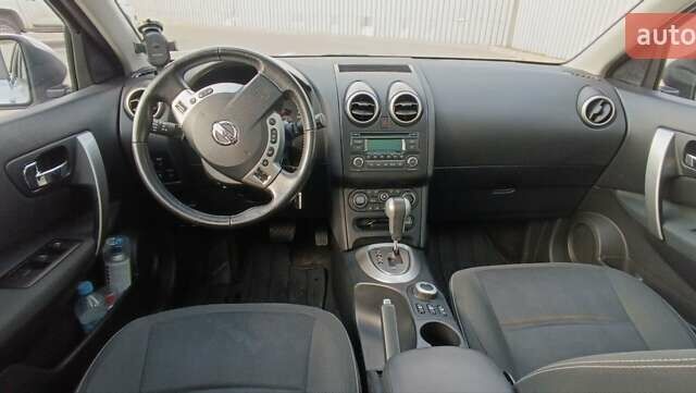 Серый Ниссан Кашкай 2, объемом двигателя 2 л и пробегом 147 тыс. км за 11800 $, фото 1 на Automoto.ua