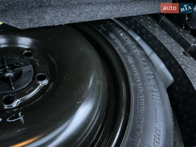 Серый Ниссан Кашкай 2, объемом двигателя 2 л и пробегом 178 тыс. км за 11200 $, фото 61 на Automoto.ua