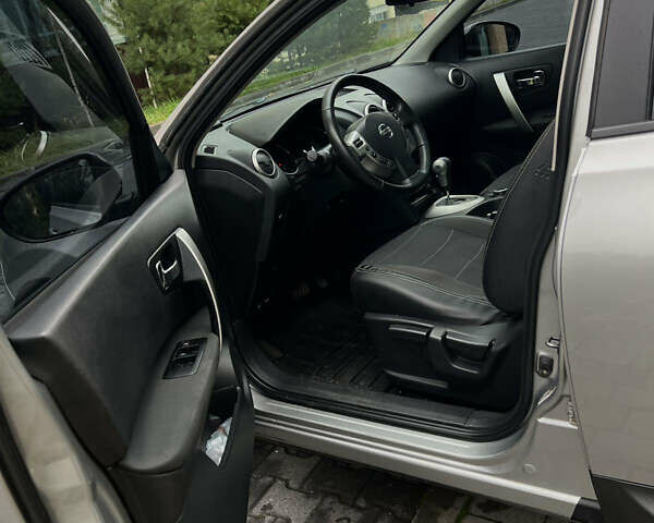 Серый Ниссан Кашкай 2, объемом двигателя 2 л и пробегом 218 тыс. км за 9800 $, фото 30 на Automoto.ua