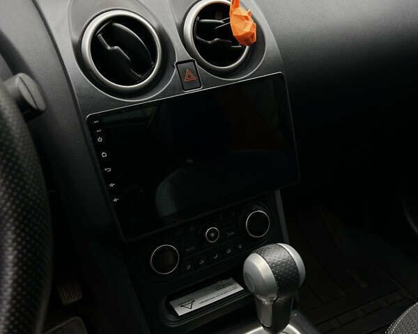 Серый Ниссан Кашкай 2, объемом двигателя 2 л и пробегом 218 тыс. км за 9800 $, фото 21 на Automoto.ua