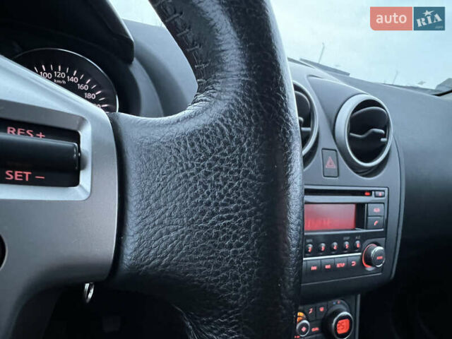 Серый Ниссан Кашкай 2, объемом двигателя 2 л и пробегом 178 тыс. км за 11200 $, фото 29 на Automoto.ua