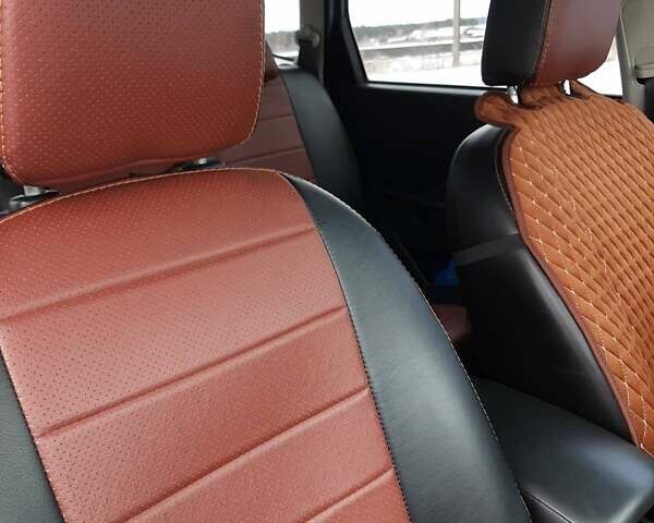 Серый Ниссан Кашкай 2, объемом двигателя 2 л и пробегом 175 тыс. км за 11700 $, фото 13 на Automoto.ua