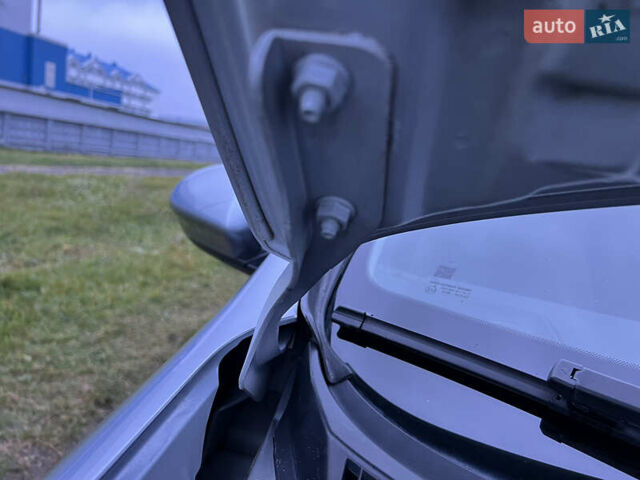 Серый Ниссан Кашкай 2, объемом двигателя 2 л и пробегом 178 тыс. км за 11200 $, фото 51 на Automoto.ua