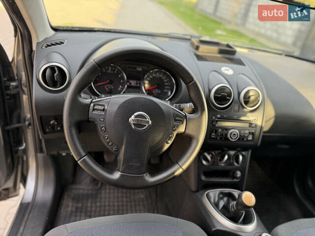 Серый Ниссан Кашкай 2, объемом двигателя 2 л и пробегом 193 тыс. км за 9700 $, фото 14 на Automoto.ua