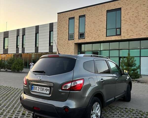 Серый Ниссан Кашкай 2, объемом двигателя 2 л и пробегом 230 тыс. км за 12500 $, фото 16 на Automoto.ua