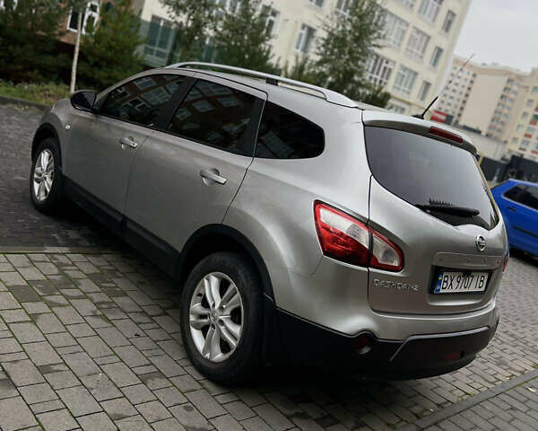 Серый Ниссан Кашкай 2, объемом двигателя 2 л и пробегом 218 тыс. км за 9800 $, фото 8 на Automoto.ua