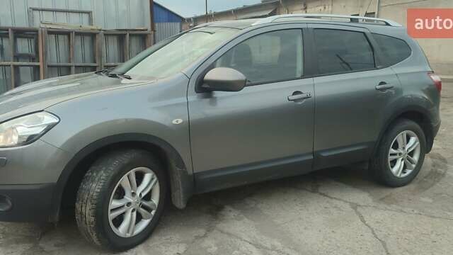 Сірий Ніссан Кашкай 2, об'ємом двигуна 1.5 л та пробігом 226 тис. км за 10850 $, фото 2 на Automoto.ua
