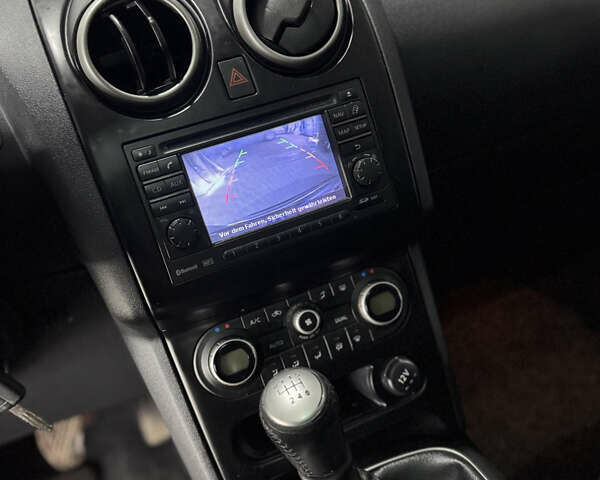 Ниссан Кашкай 2 2011 в Сумах на Automoto.ua Серый Ниссан Кашкай 2, объемом двигателя 2 л и пробегом 170 тыс. км за 11300 $, фото 32 на Automoto.ua