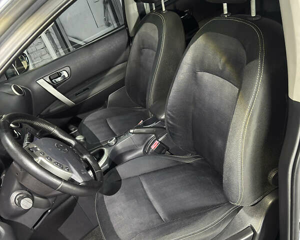 Ниссан Кашкай 2 2011 в Сумах на Automoto.ua Серый Ниссан Кашкай 2, объемом двигателя 2 л и пробегом 170 тыс. км за 11300 $, фото 31 на Automoto.ua