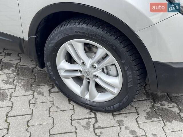 Серый Ниссан Кашкай 2, объемом двигателя 2 л и пробегом 220 тыс. км за 9900 $, фото 6 на Automoto.ua