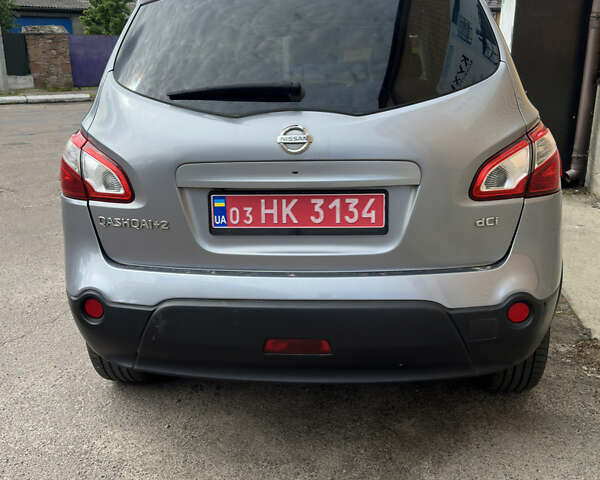Серый Ниссан Кашкай 2, объемом двигателя 2 л и пробегом 189 тыс. км за 13750 $, фото 2 на Automoto.ua