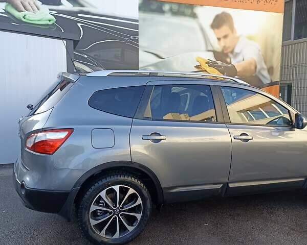 Серый Ниссан Кашкай 2, объемом двигателя 2 л и пробегом 165 тыс. км за 11300 $, фото 11 на Automoto.ua