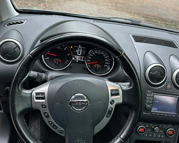 Серый Ниссан Кашкай 2, объемом двигателя 2 л и пробегом 218 тыс. км за 12400 $, фото 50 на Automoto.ua