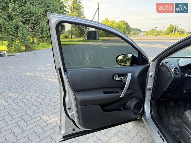 Сірий Ніссан Кашкай 2, об'ємом двигуна 1.5 л та пробігом 228 тис. км за 11300 $, фото 12 на Automoto.ua
