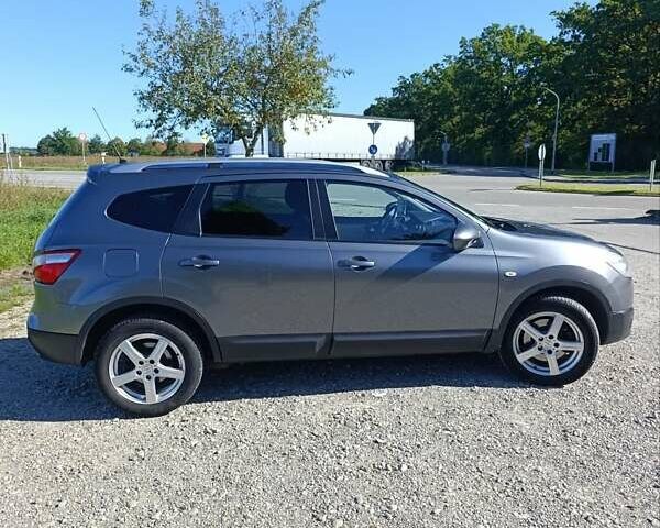 Серый Ниссан Кашкай 2, объемом двигателя 1.6 л и пробегом 276 тыс. км за 10800 $, фото 4 на Automoto.ua