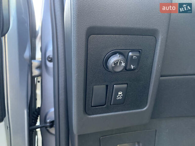 Серый Ниссан Кашкай 2, объемом двигателя 2 л и пробегом 181 тыс. км за 12599 $, фото 33 на Automoto.ua