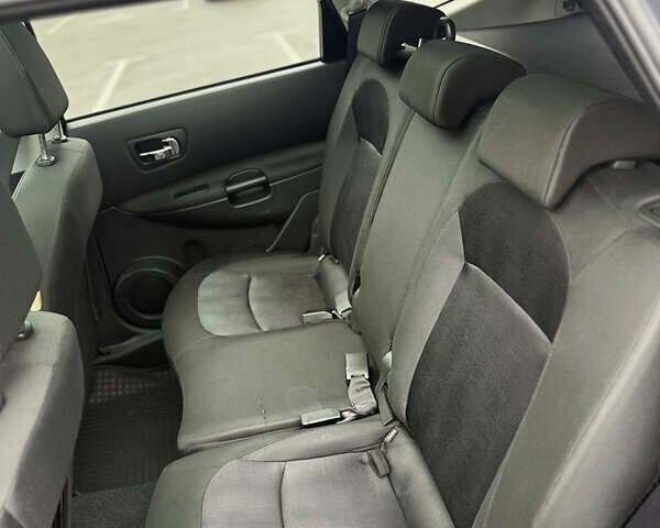 Серый Ниссан Кашкай 2, объемом двигателя 2 л и пробегом 168 тыс. км за 10400 $, фото 15 на Automoto.ua