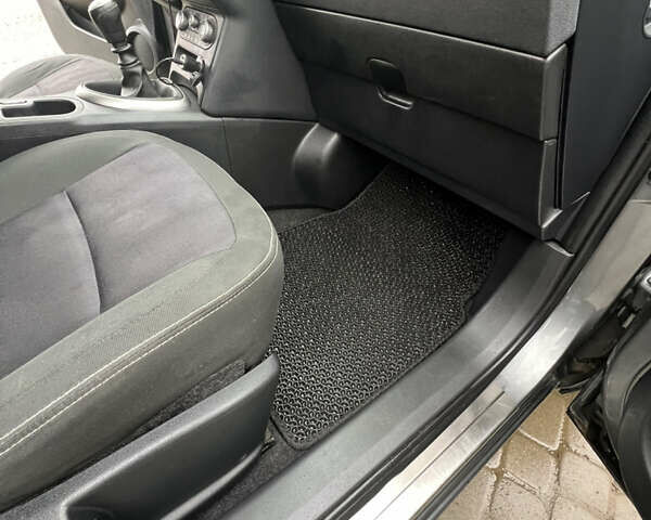 Сірий Ніссан Кашкай 2, об'ємом двигуна 1.6 л та пробігом 246 тис. км за 11400 $, фото 35 на Automoto.ua