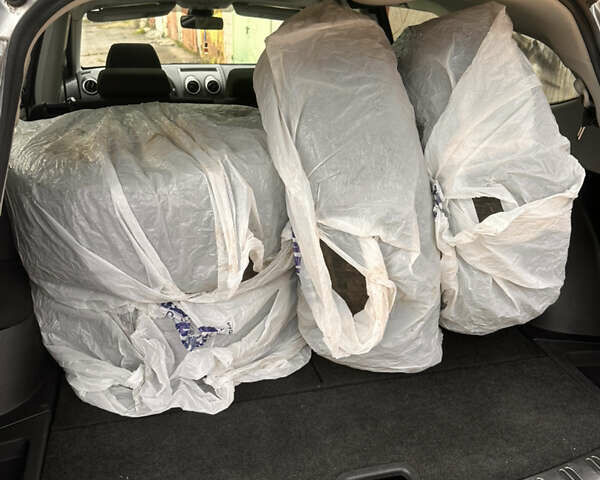 Серый Ниссан Кашкай 2, объемом двигателя 1.5 л и пробегом 257 тыс. км за 11299 $, фото 19 на Automoto.ua