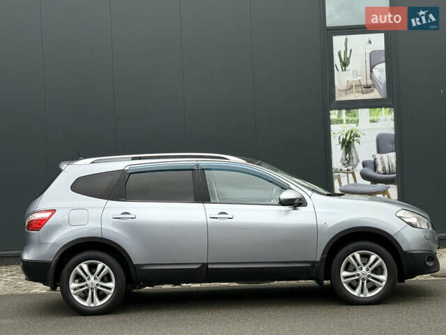 Серый Ниссан Кашкай 2, объемом двигателя 2 л и пробегом 168 тыс. км за 10700 $, фото 8 на Automoto.ua