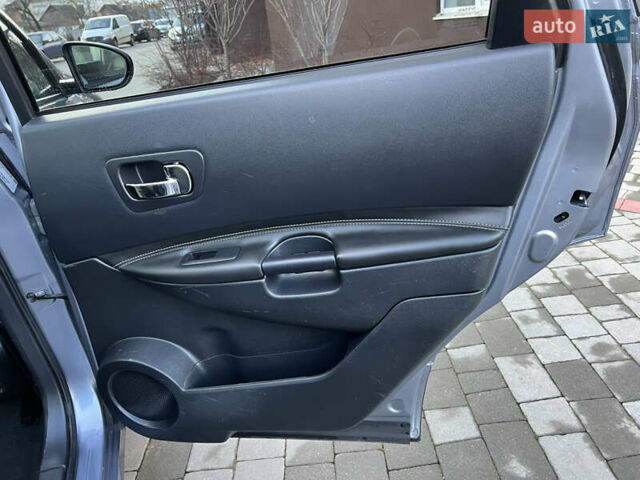 Сірий Ніссан Кашкай 2, об'ємом двигуна 1.6 л та пробігом 166 тис. км за 12500 $, фото 56 на Automoto.ua