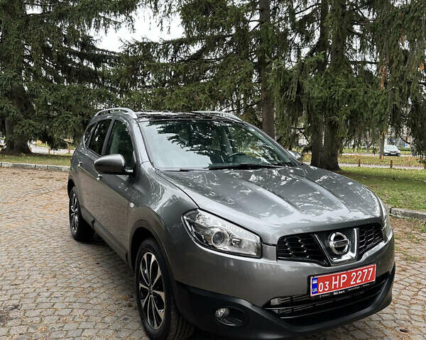 Серый Ниссан Кашкай 2, объемом двигателя 2 л и пробегом 218 тыс. км за 12400 $, фото 6 на Automoto.ua