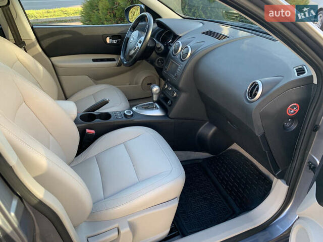 Серый Ниссан Кашкай 2, объемом двигателя 2 л и пробегом 181 тыс. км за 12599 $, фото 29 на Automoto.ua