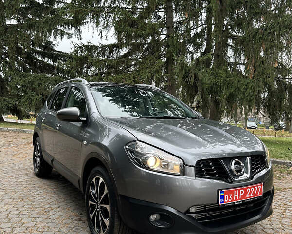 Серый Ниссан Кашкай 2, объемом двигателя 2 л и пробегом 218 тыс. км за 12400 $, фото 25 на Automoto.ua