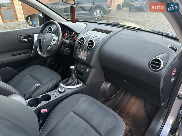Сірий Ніссан Кашкай 2, об'ємом двигуна 1.6 л та пробігом 220 тис. км за 11550 $, фото 57 на Automoto.ua